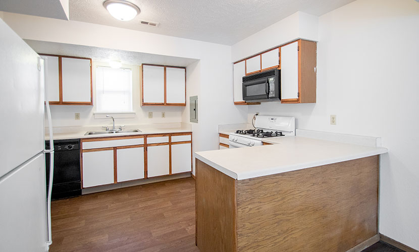 Featherstone Apartments Image 5