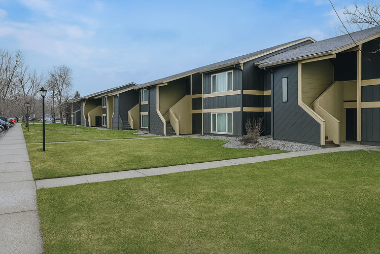 Gateway Village Apartments Image 1