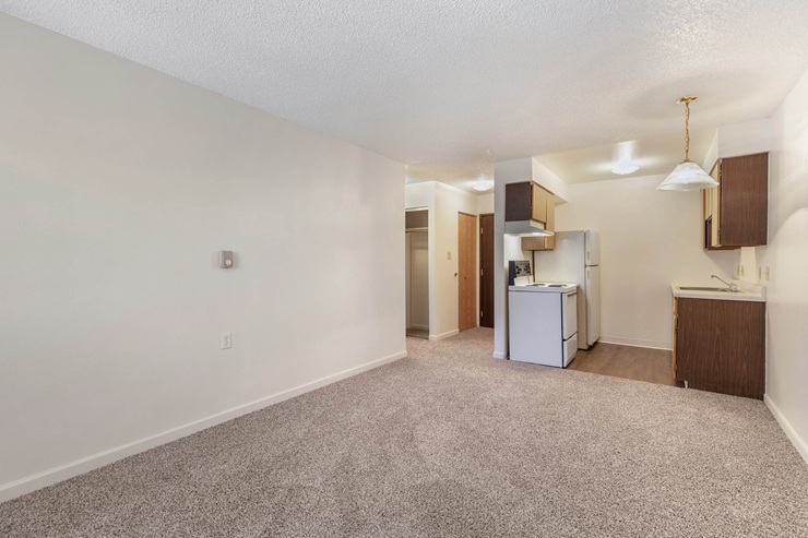 Mountain View Plaza Image 8