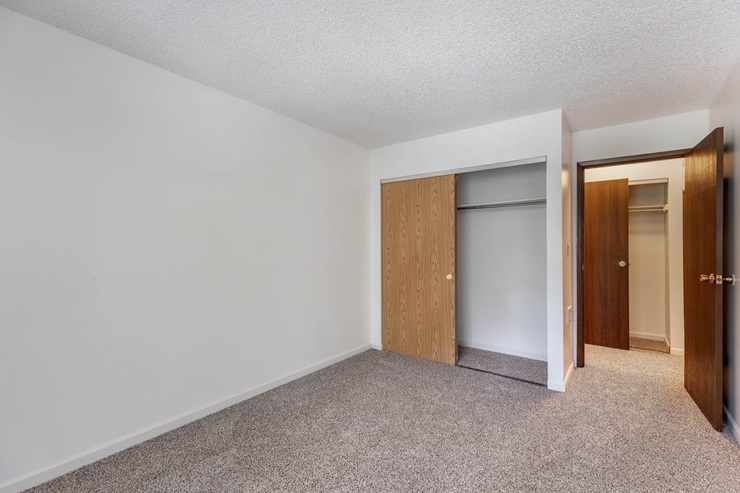 Mountain View Plaza Image 10