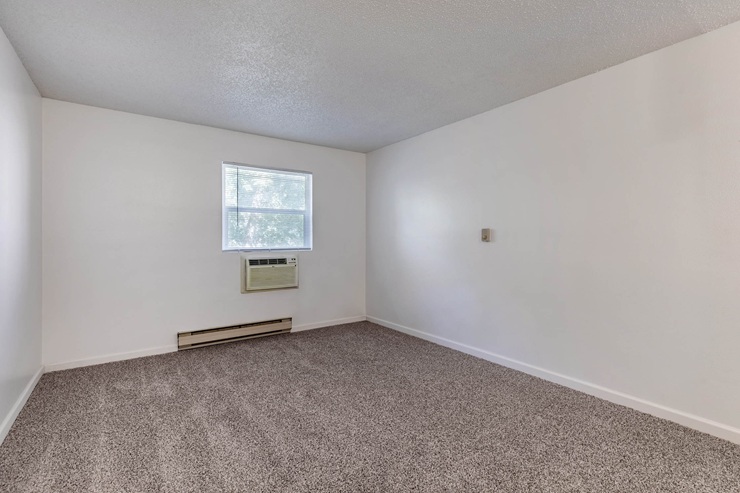 Mountain View Plaza Image 15