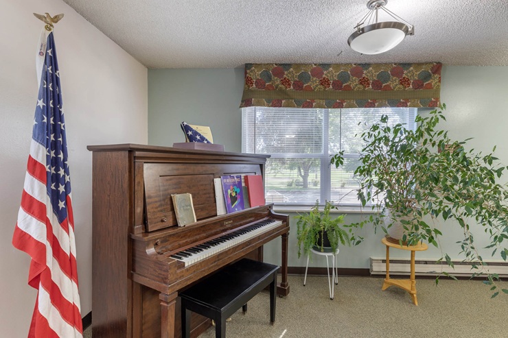 Mountain View Plaza Image 20