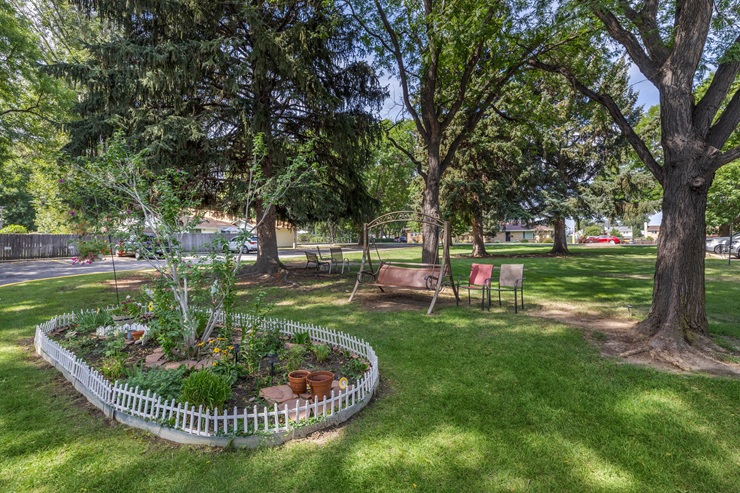 Mountain View Plaza Image 24