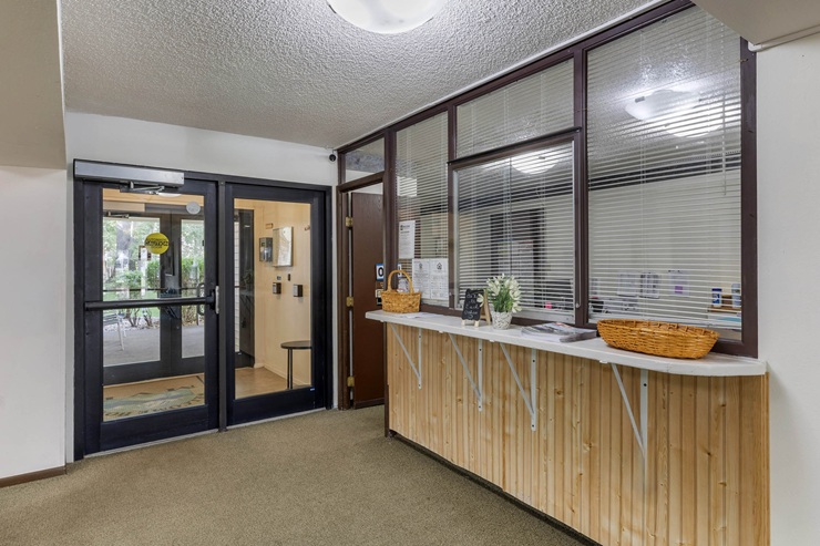 Mountain View Plaza Image 26