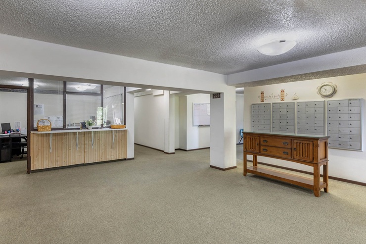 Mountain View Plaza Image 37